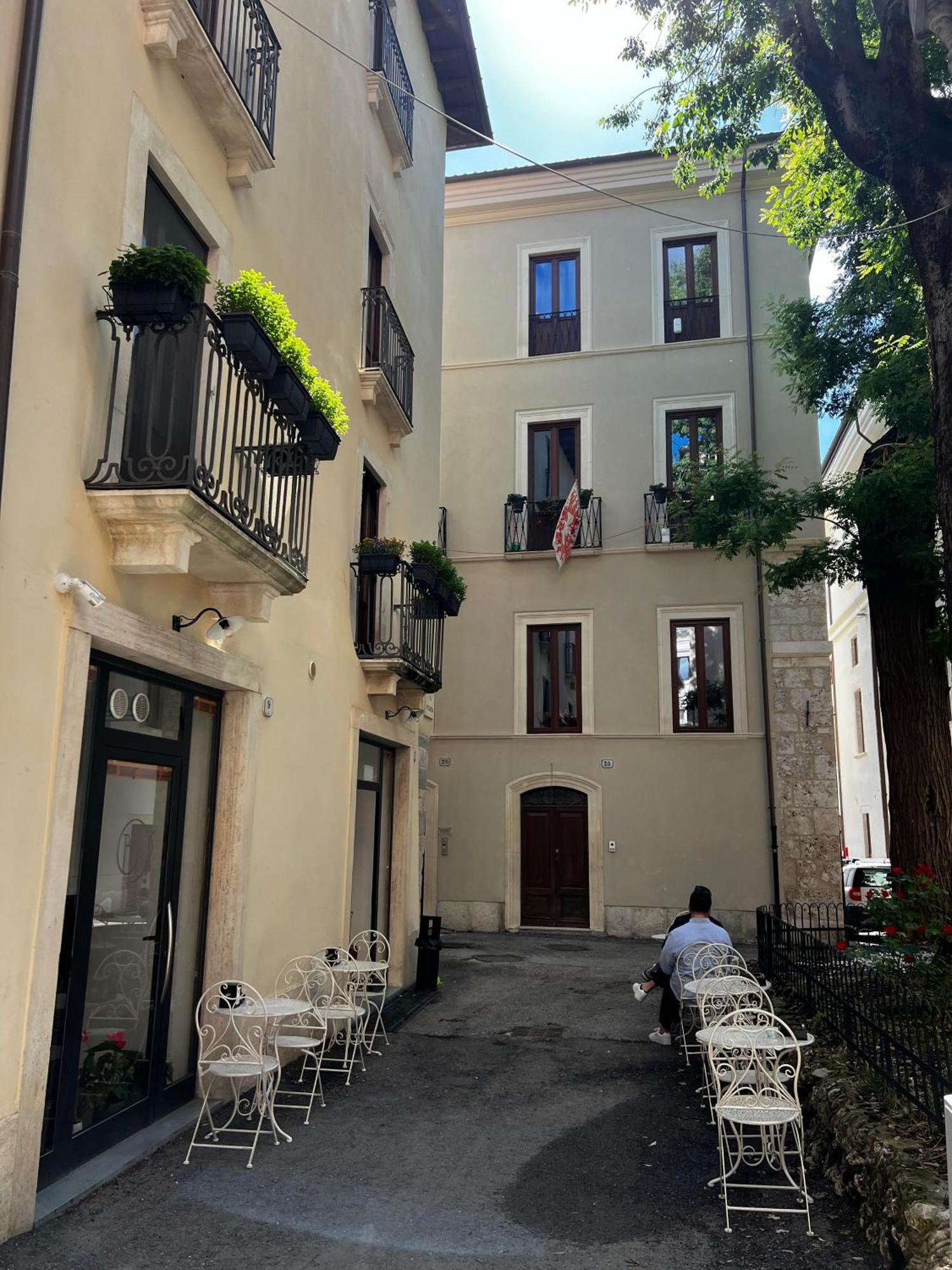 Villa Dimora Largo Silvestro Dell'Aquila- Centro Storico Exterior foto